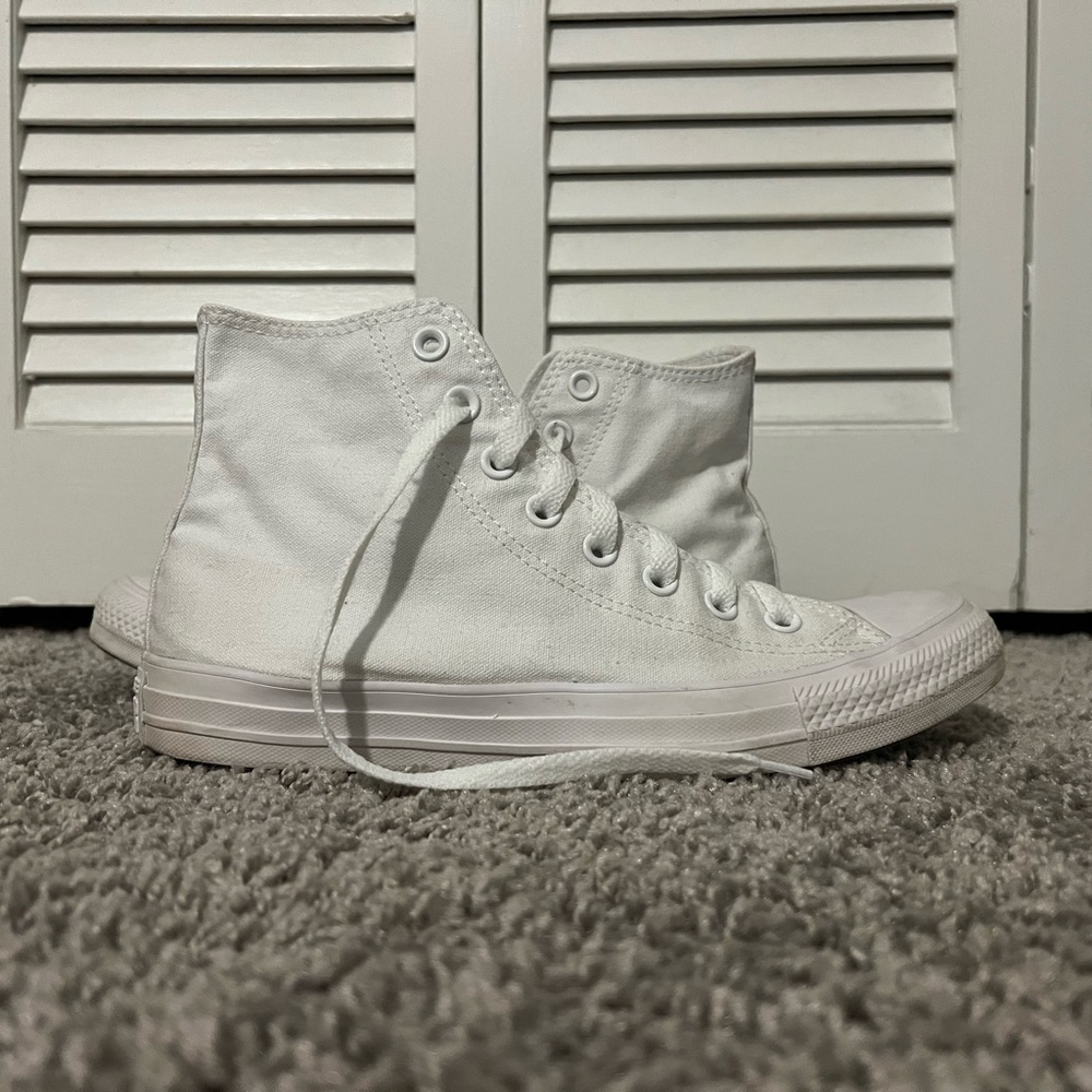 White High Top Converse, Women’s 9.5